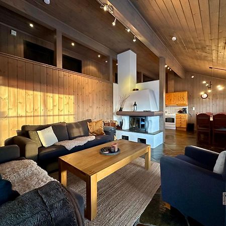 Centrally Located Cottage At Sjusjoen Ski Center Exterior photo